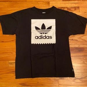 Adidas T-shirt /Used great condition🔥